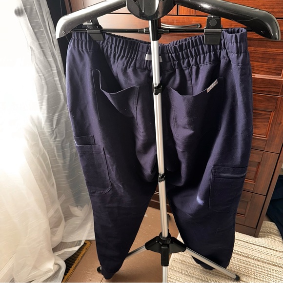 Womens uman navy scrub pants - Picture 2 of 3